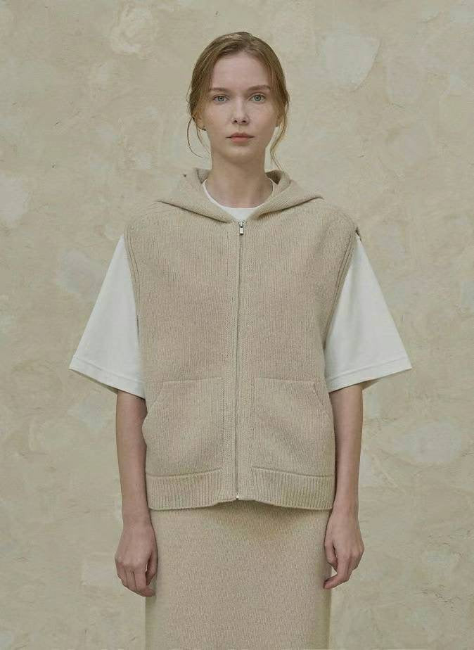 Basic Zipper Knit Vest
