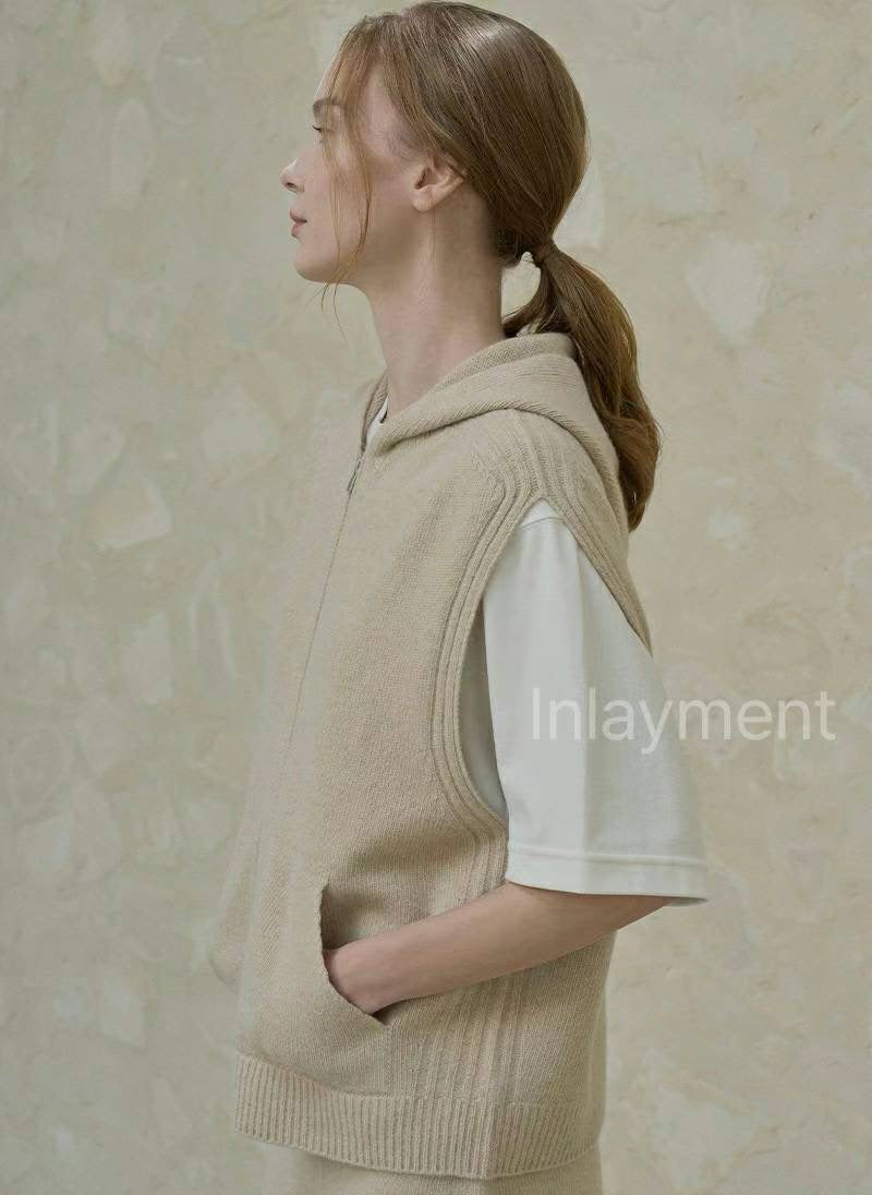 Basic Zipper Knit Vest