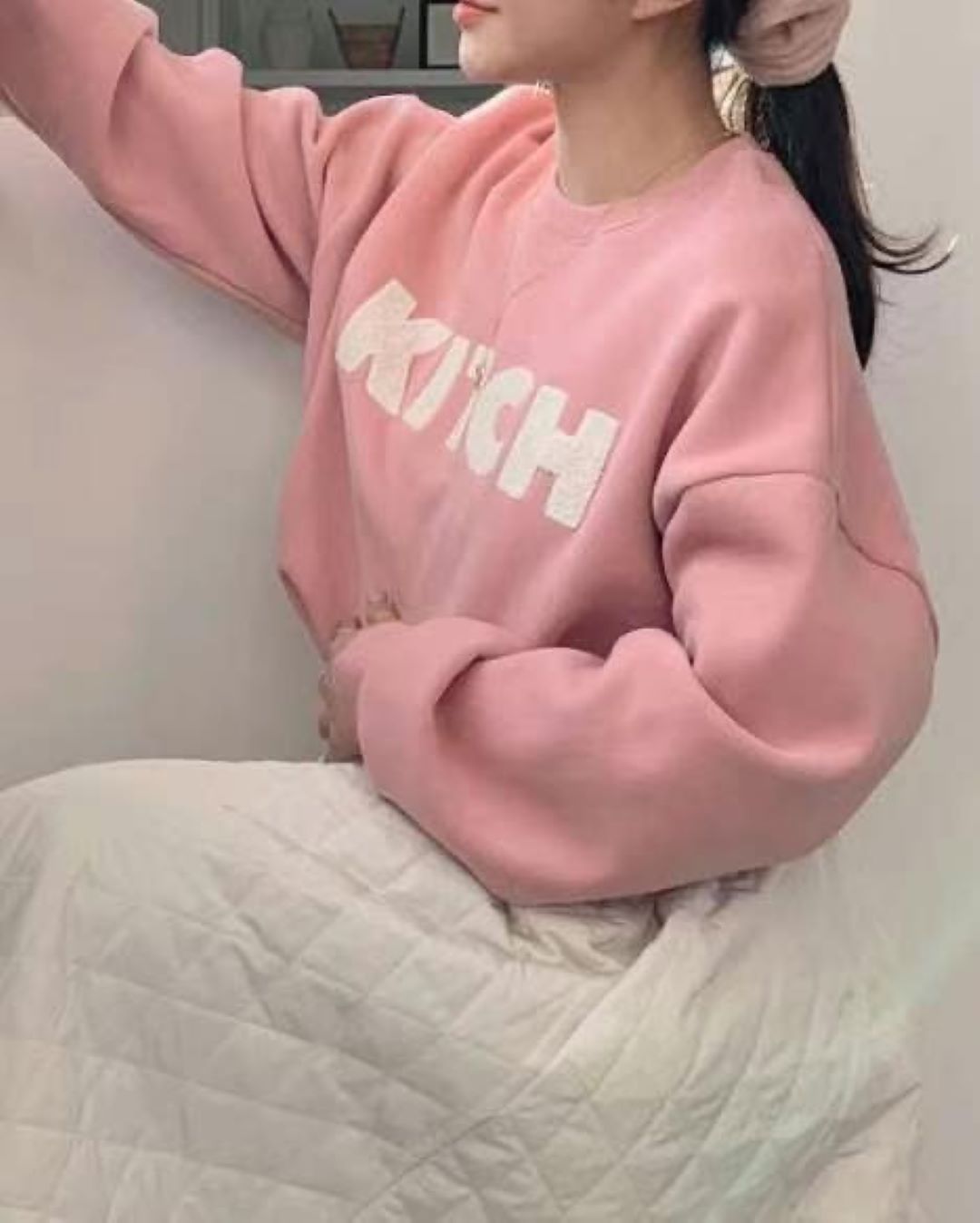 Logo Sweatshirt - Kitch