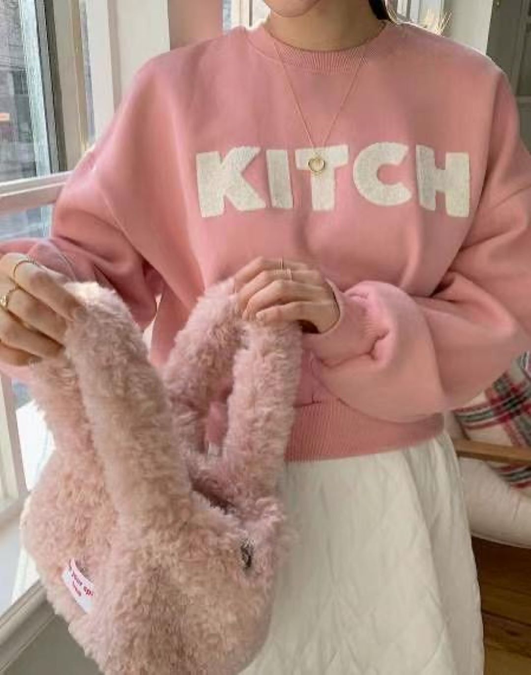 Logo Sweatshirt - Kitch
