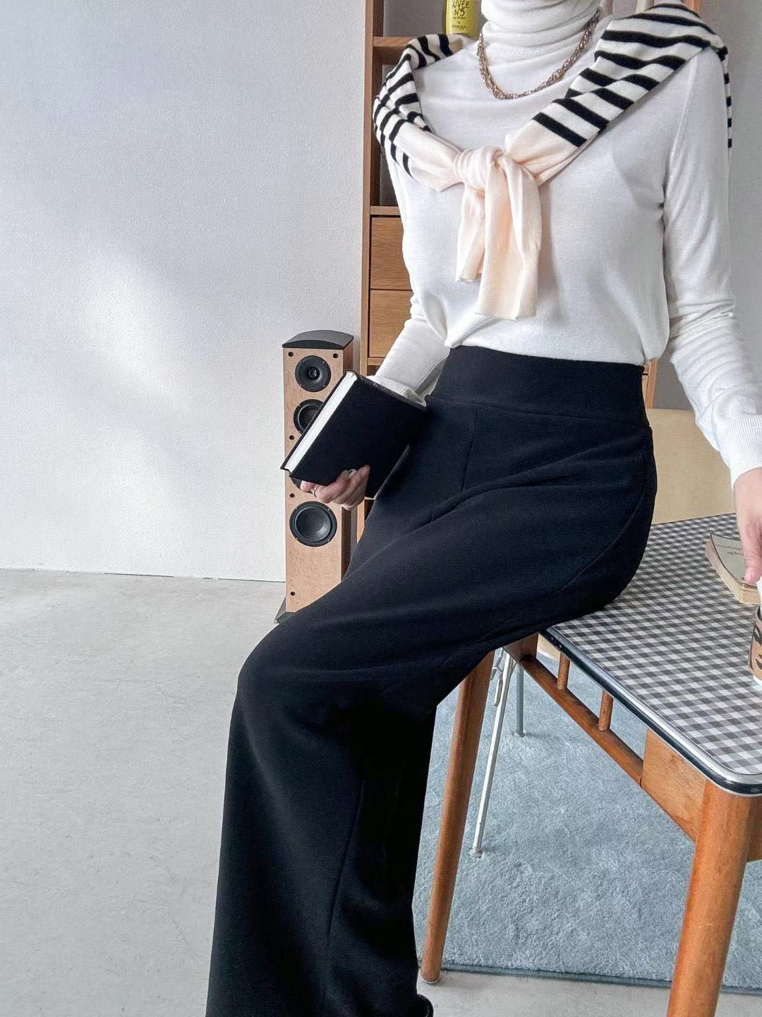 Straightcut Pants without Buttons
