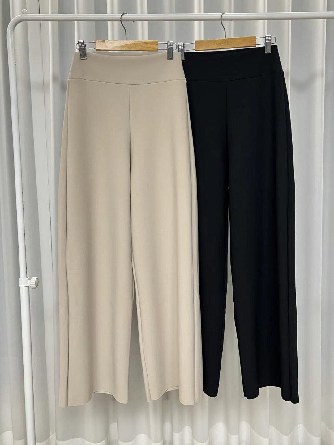 Straightcut Pants without Buttons
