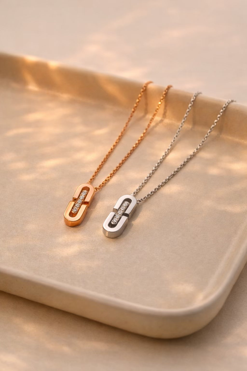Interlocking Link Necklace