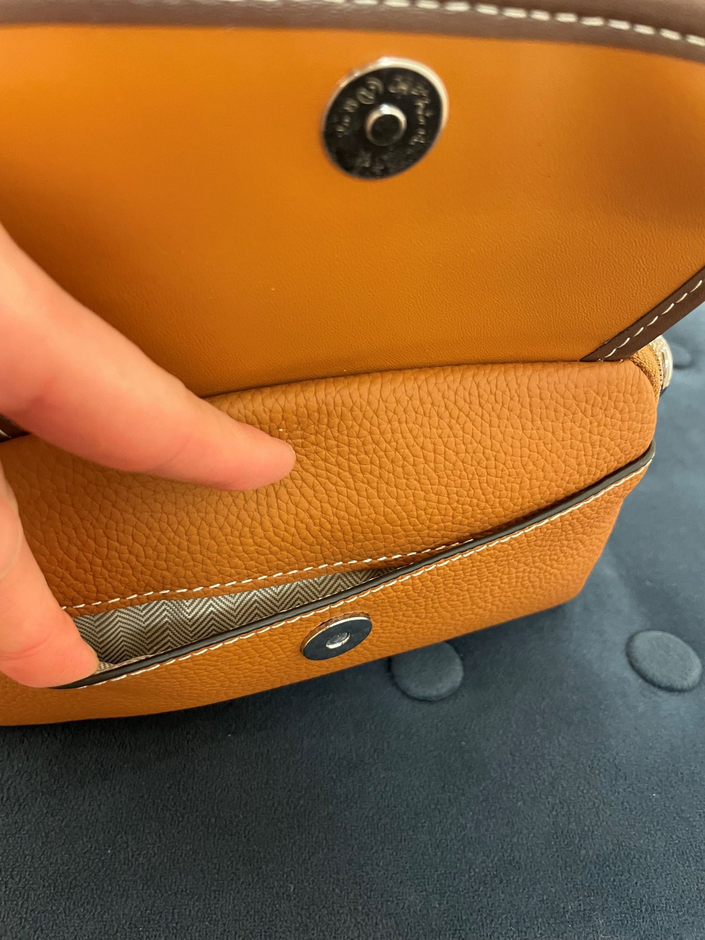 Small Curvy Crossbody
