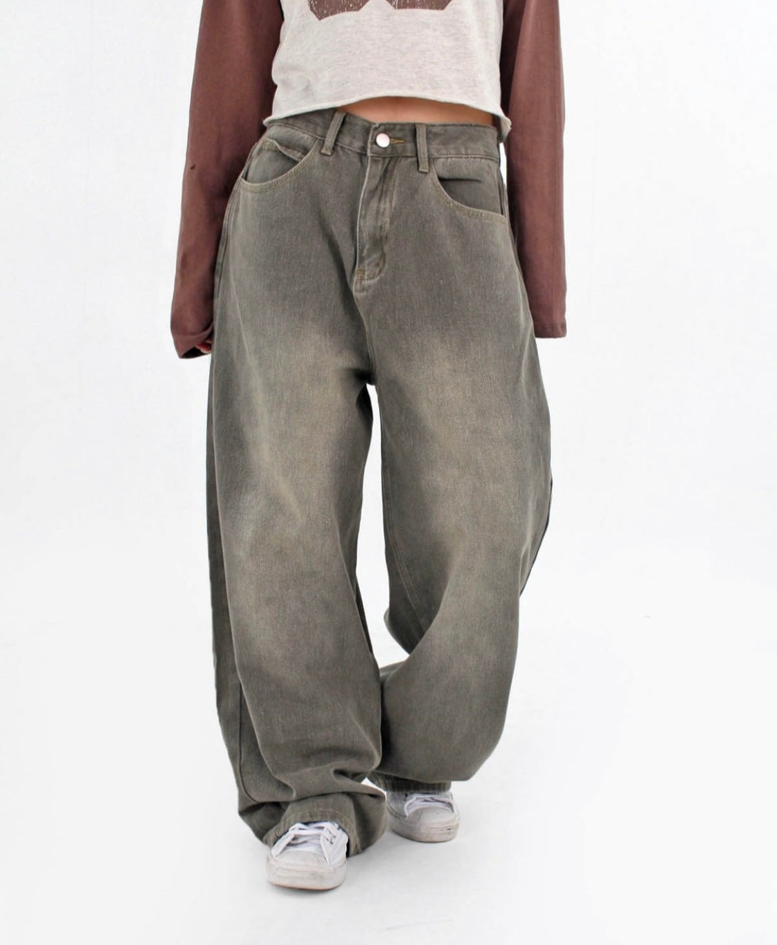 High Rise Loose Fit Belted Jeans