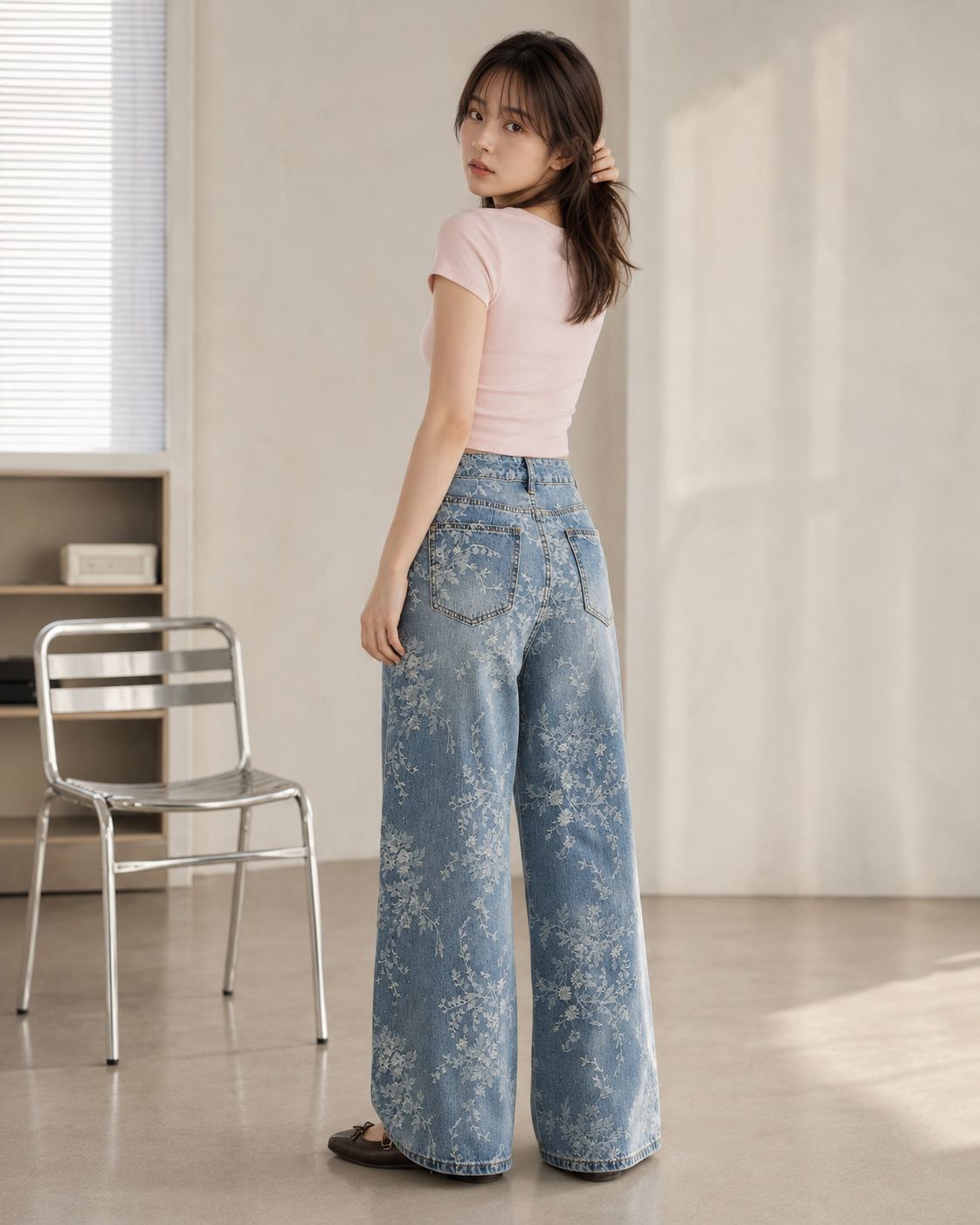 Floral Embroidered Jeans 2618