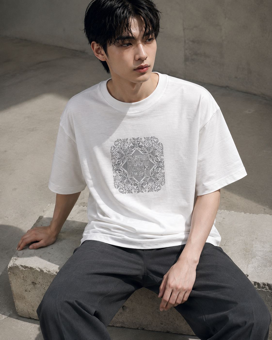 Totem Print T Shirt - D1182