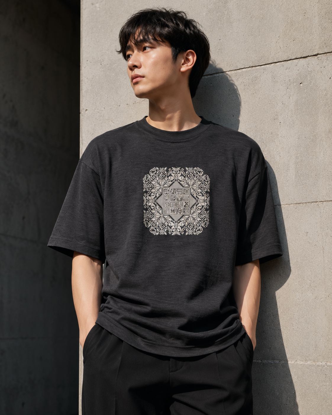 Totem Print T Shirt - D1182